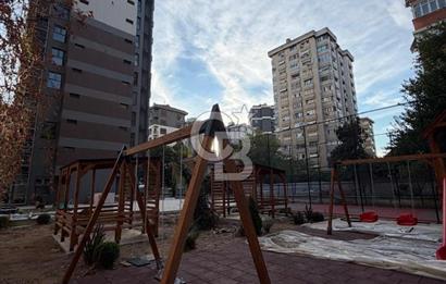 Erenköy’de yeni bitmiş binada balkonlu ebeveynli 3+1