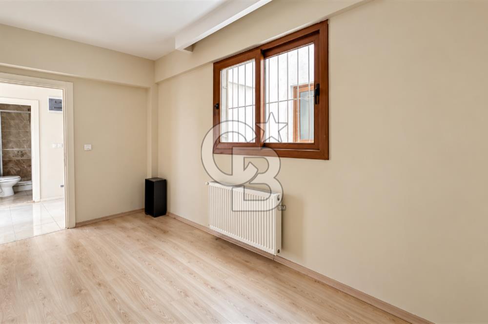 Karşıyaka Şemikler 2+1 Kapalı Mutfak Satılık Daire