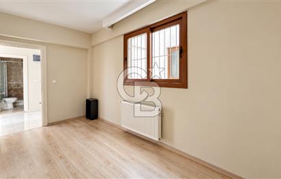 Karşıyaka Şemikler 2+1 Kapalı Mutfak Satılık Daire