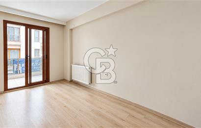 Karşıyaka Şemikler 2+1 Kapalı Mutfak Satılık Daire