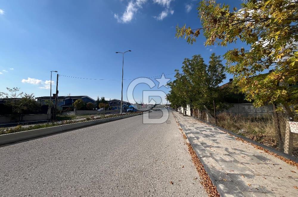 Gölbaşı Karşıyaka’da Cadde Cepheli Müstakil Konut Parseli  