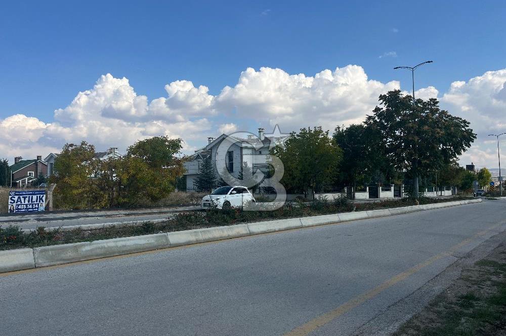 Gölbaşı Karşıyaka’da Cadde Cepheli Müstakil Konut Parseli  