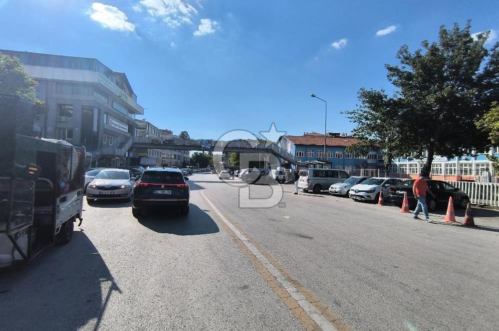 Aydınlıkevler Çevreli Caddesi Üzerinde Kiralık Dükkan