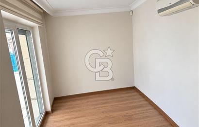 Gazi Mahallesinde Satılık 3+1/ 2 Banyolu  Masrafsız Ters Dubleks