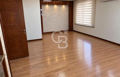 Gazi Mahallesinde Satılık 3+1/ 2 Banyolu  Masrafsız Ters Dubleks