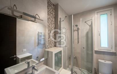 CİHANGİR PÜRTELAŞ SOKAK'TA DENİZ MANZARALI 2+1 SATILIK DAİRE