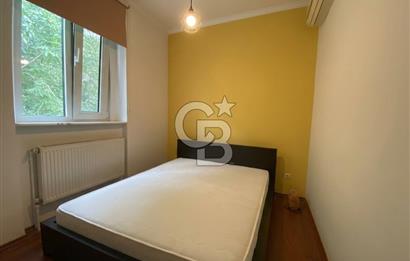 CİHANGİR PÜRTELAŞ SOKAK'TA DENİZ MANZARALI 2+1 SATILIK DAİRE