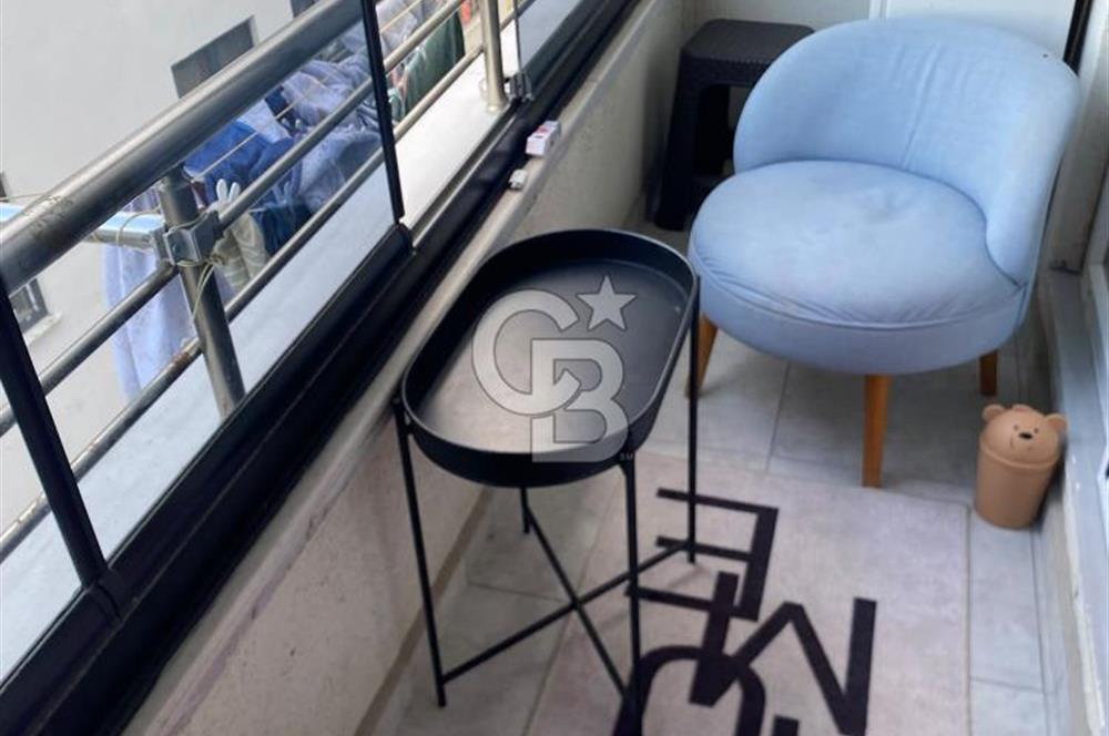 LAPSEKİ CUMHURİYET MAH. CADDE ÜZERİ EŞYALI 1+1 SATILIK DAİRE