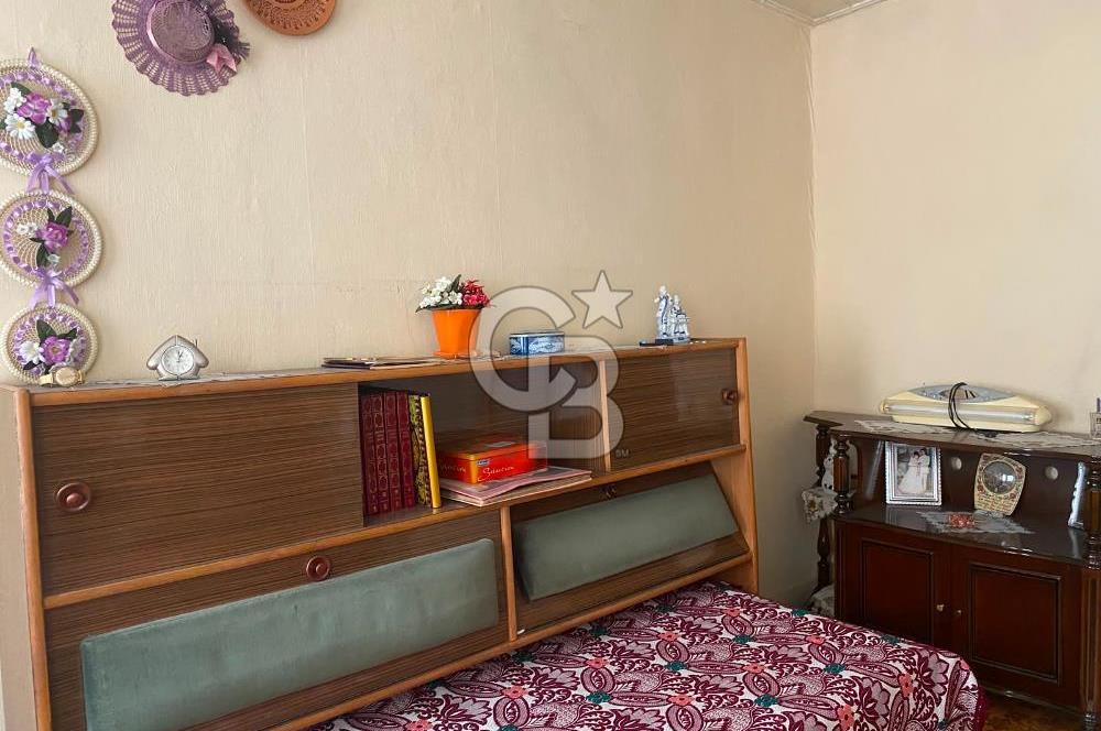 125 m² Detached House for Sale on Müteselsim Street in Kocamustafapaşa
