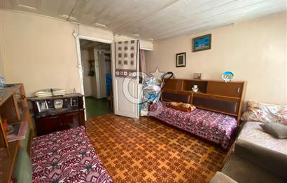 125 m² Detached House for Sale on Müteselsim Street in Kocamustafapaşa