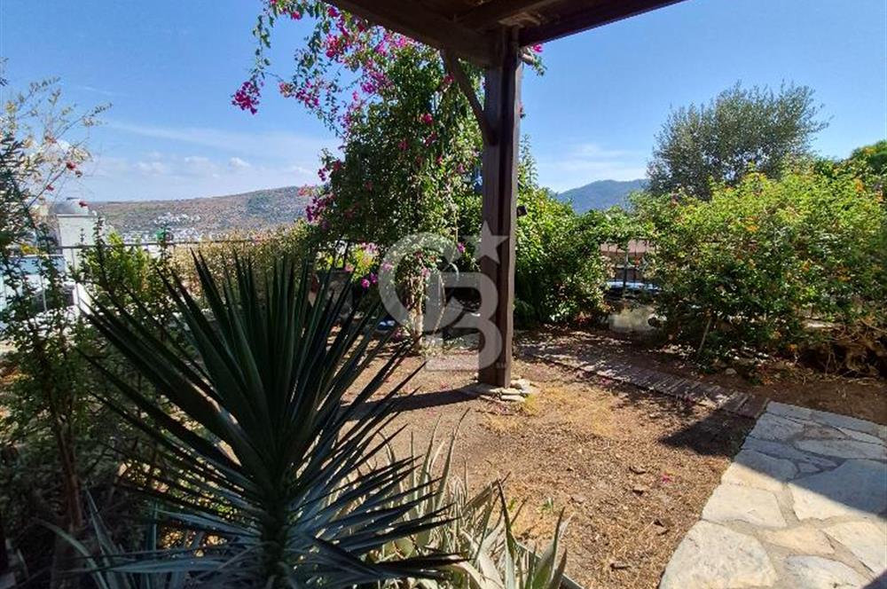 BODRUM GÜNDOĞAN DENİZ MANZARALI EŞYALI YILLIK KİRALIK TRİPLEKS