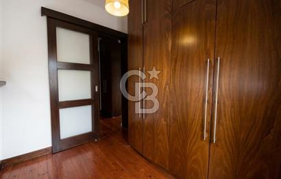 CİHANGİR PÜRTELAŞ SOKAK'TA DENİZ MANZARALI 2+1 SATILIK DAİRE