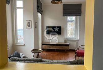 CİHANGİR PÜRTELAŞ SOKAK'TA DENİZ MANZARALI 2+1 SATILIK DAİRE - 1 - 376503