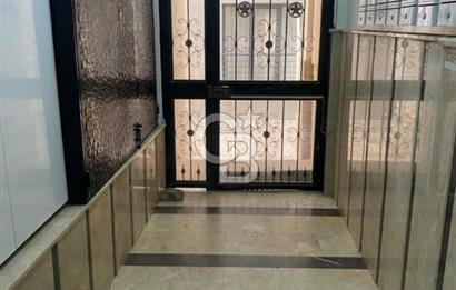 LAPSEKİ CUMHURİYET MAH. CADDE ÜZERİ EŞYALI 1+1 SATILIK DAİRE