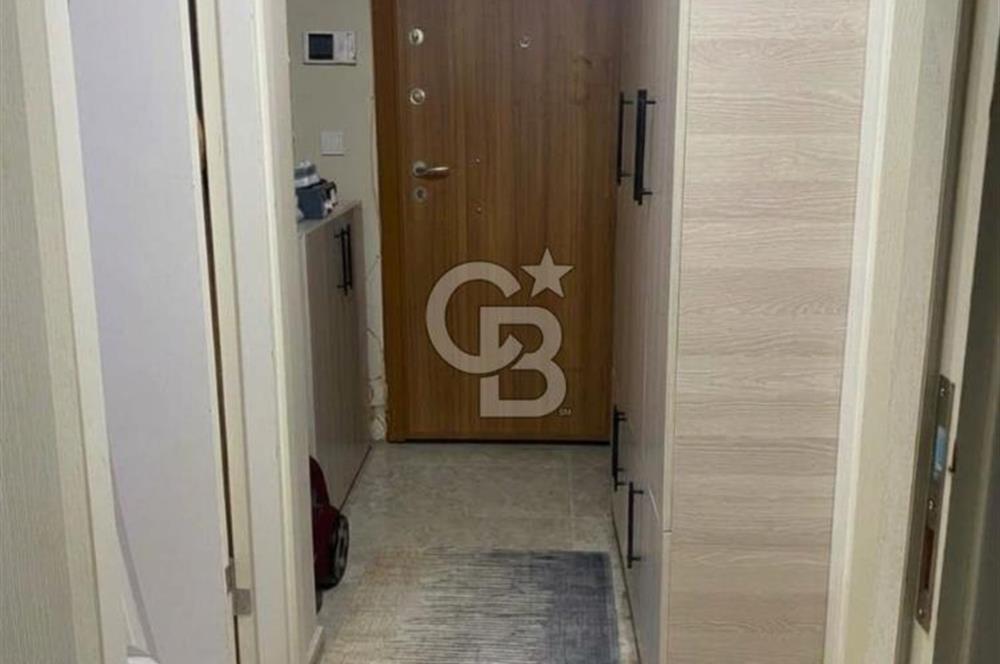 LAPSEKİ CUMHURİYET MAH. CADDE ÜZERİ EŞYALI 1+1 SATILIK DAİRE