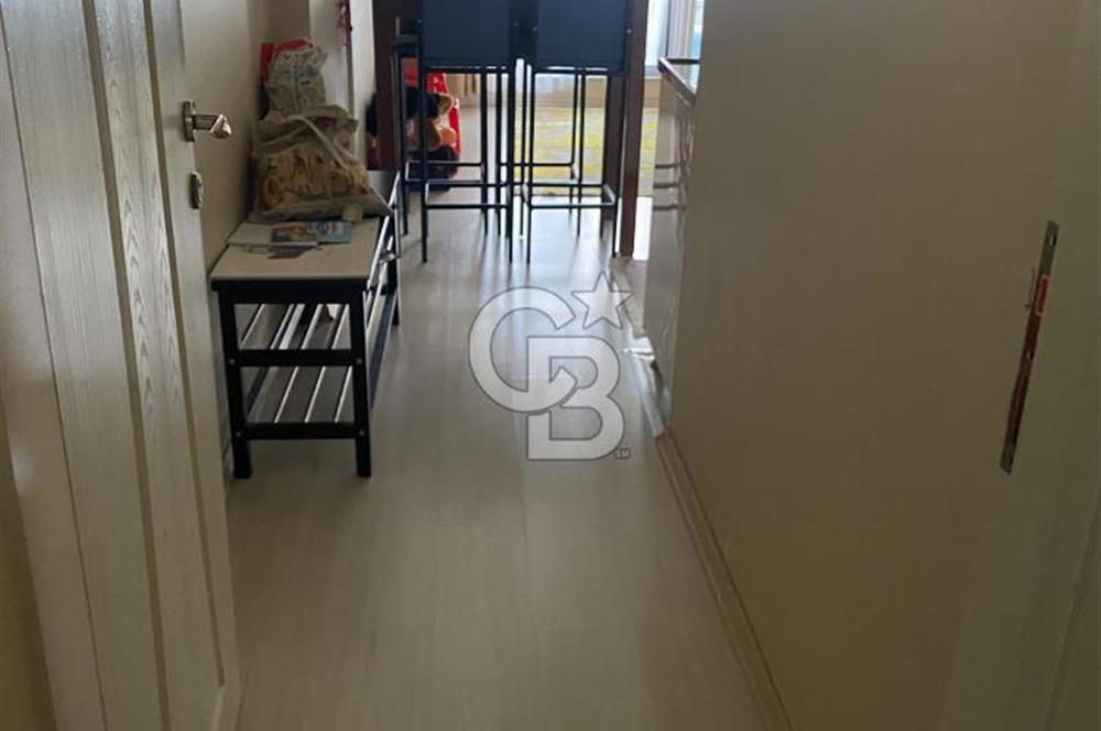 LAPSEKİ CUMHURİYET MAH. CADDE ÜZERİ EŞYALI 1+1 SATILIK DAİRE