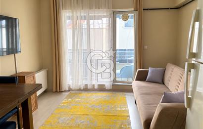 LAPSEKİ CUMHURİYET MAH. CADDE ÜZERİ EŞYALI 1+1 SATILIK DAİRE