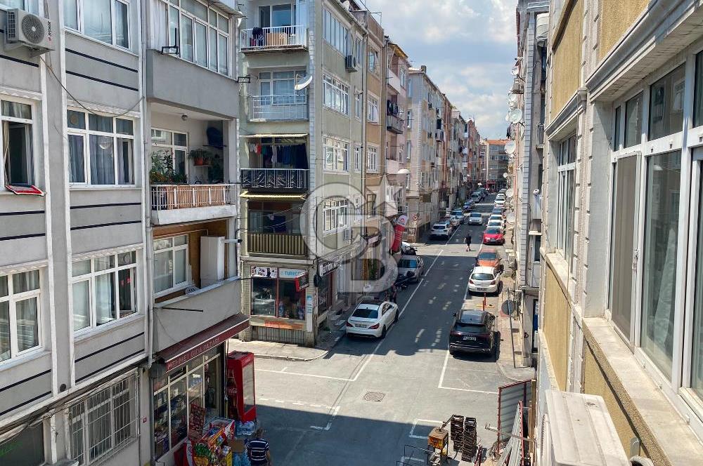 125 m² Detached House for Sale on Müteselsim Street in Kocamustafapaşa