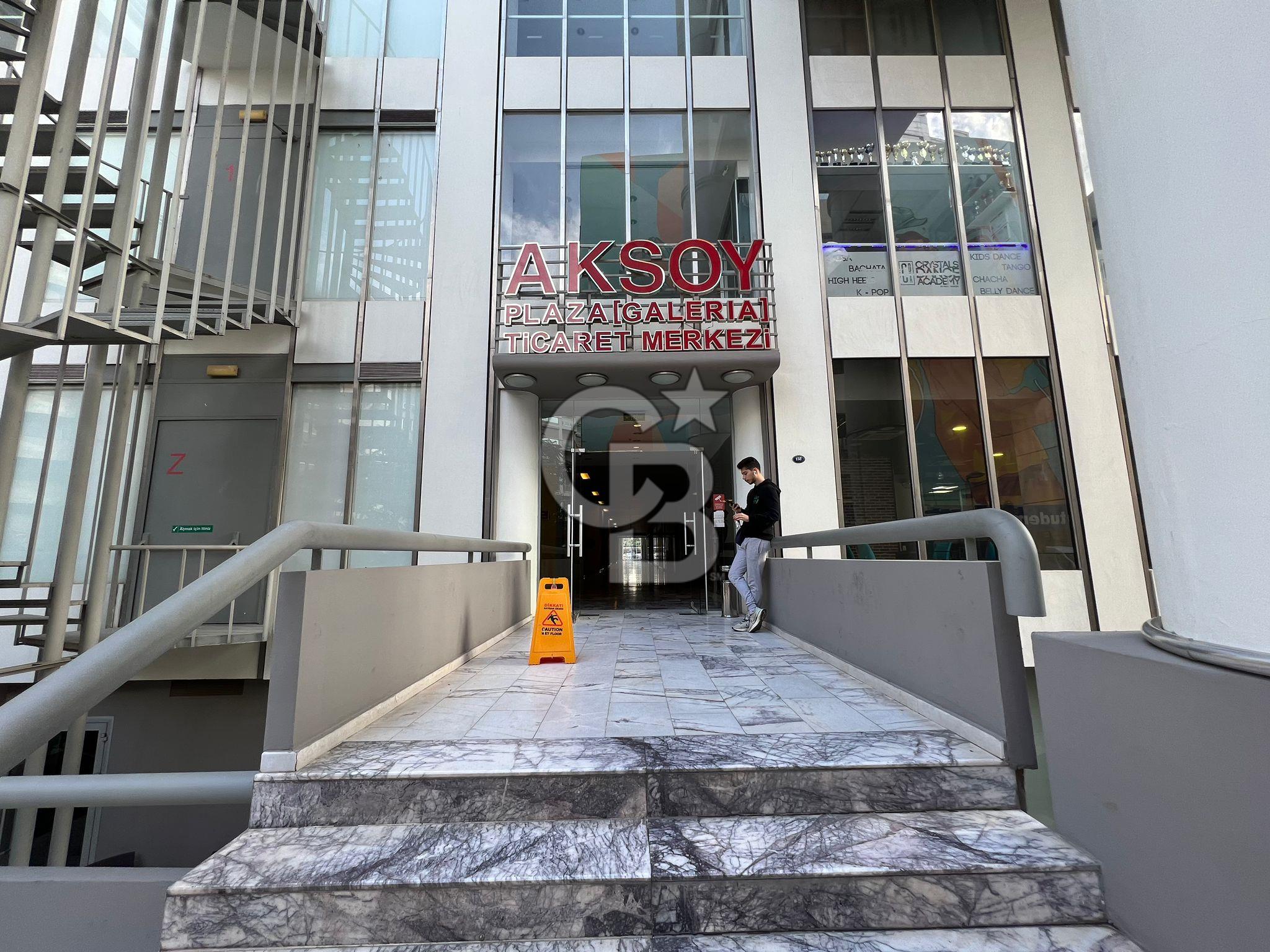 Alsancak Aksoy Plaza'da Kurumsal Kiracılı Satılık Kat Ofisi