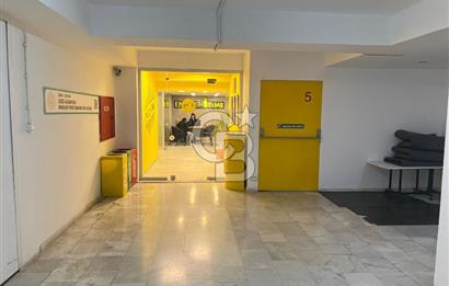 Alsancak Aksoy Plaza'da Kurumsal Kiracılı Satılık Kat Ofisi