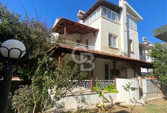 DATÇA BURGAZDA DENİZE ÇOK YAKIN EŞYALI KİRALIK TRİPLEKS VİLLA - 4 - 376489