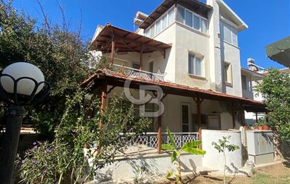 DATÇA BURGAZDA DENİZE ÇOK YAKIN EŞYALI KİRALIK TRİPLEKS VİLLA