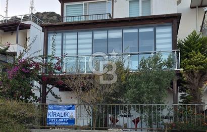 BODRUM GÜNDOĞAN DENİZ MANZARALI EŞYALI YILLIK KİRALIK TRİPLEKS