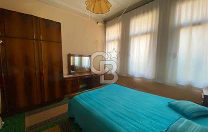 125 m² Detached House for Sale on Müteselsim Street in Kocamustafapaşa