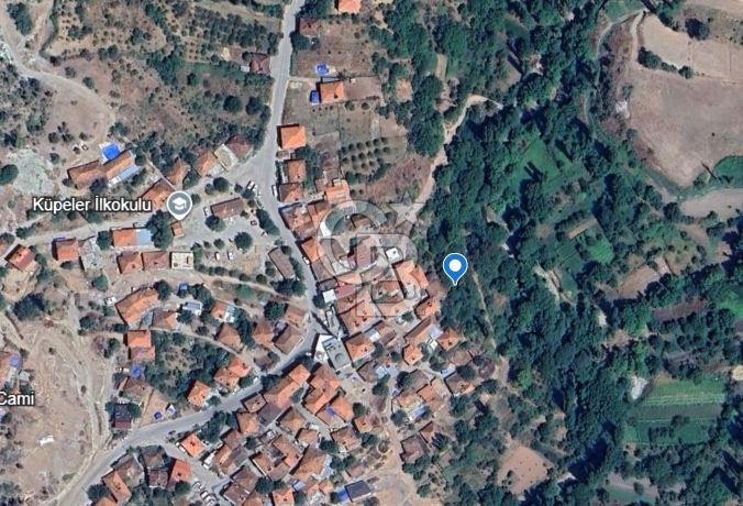 MANİSA DEMİRCİ KÜPELER'DE 381 m² KÖYİÇİ İMARLI SATILIK ARSA