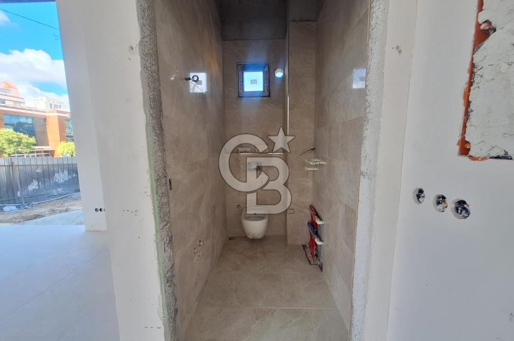 Cadde Üzeri Komple Kiralık 0 Plaza