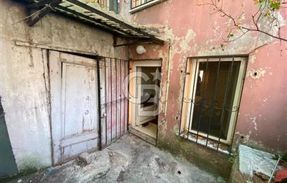 125 m² Detached House for Sale on Müteselsim Street in Kocamustafapaşa