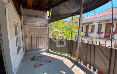 125 m² Detached House for Sale on Müteselsim Street in Kocamustafapaşa
