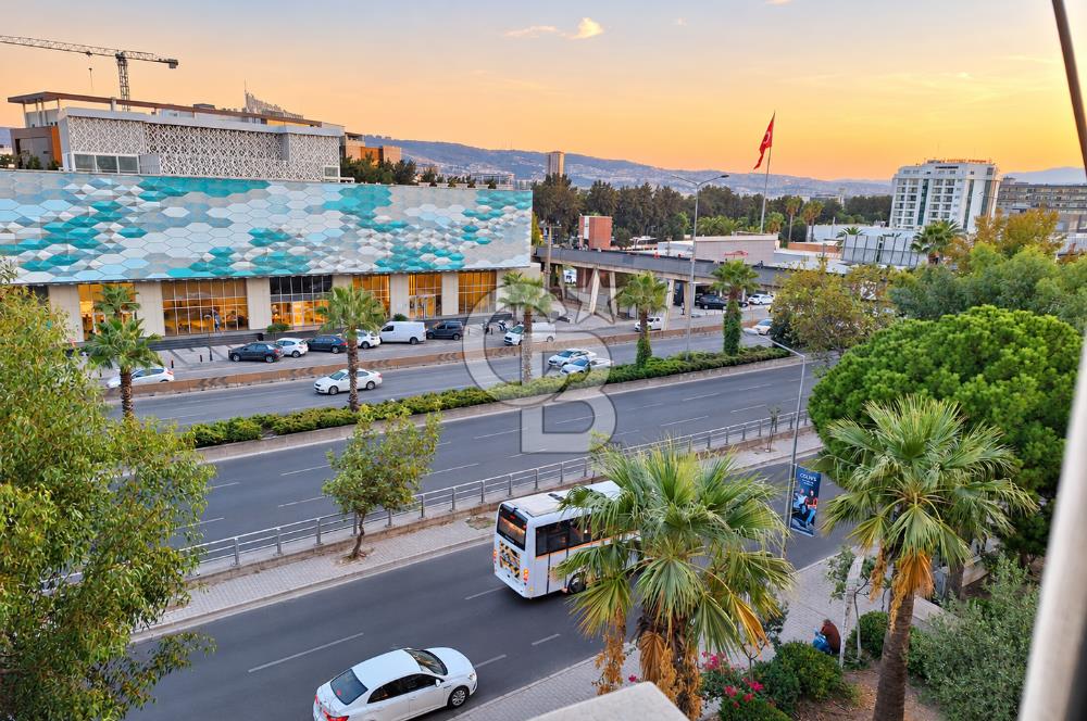 Fest Karşısı, Merkezi Konumda, Ana Cadde Üzeri 3+1 Daire