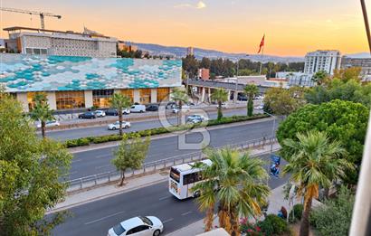 Fest Karşısı, Merkezi Konumda, Ana Cadde Üzeri 3+1 Daire