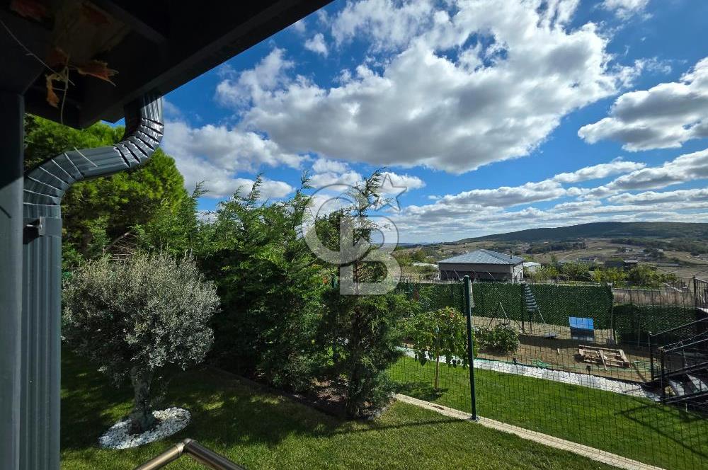 SATILIK ÇATALCA DAĞYENİCEDE 330M² ARSA PAYLI EŞYALI AHŞAP EV
