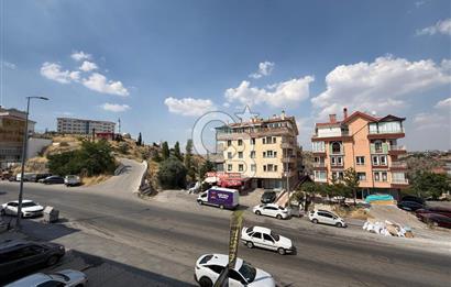 ANKARA KEÇİÖREN BADEMLİK YOLU CADDESİNDE 3+1 ASANSÖRLÜ ÖN CEPHE GENİŞ OTURUM ALANINA SAHİP OTURUMA HAZIR KÖK TAPU SATILIKDAİRE