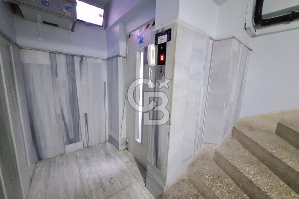Fest Karşısı, Merkezi Konumda, Ana Cadde Üzeri 3+1 Daire