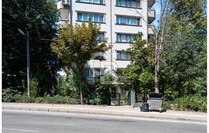 Kükürtlü Cad Üzerinde Satılık Şerefiyeli Dükkan