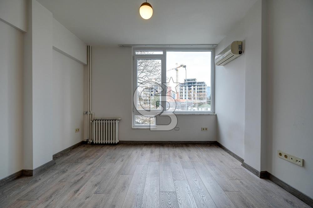 Etiler Küçük Çamlık Sitesinde Prestijli Konumda Kiralık 3+1 Daire