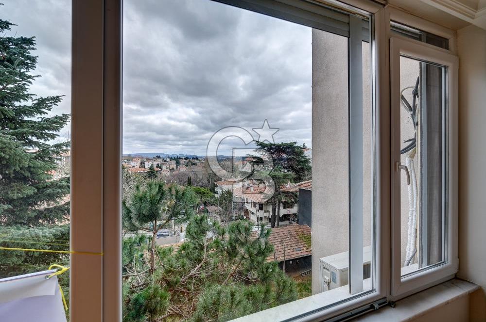 Etiler Küçük Çamlık Sitesinde Prestijli Konumda Kiralık 3+1 Daire