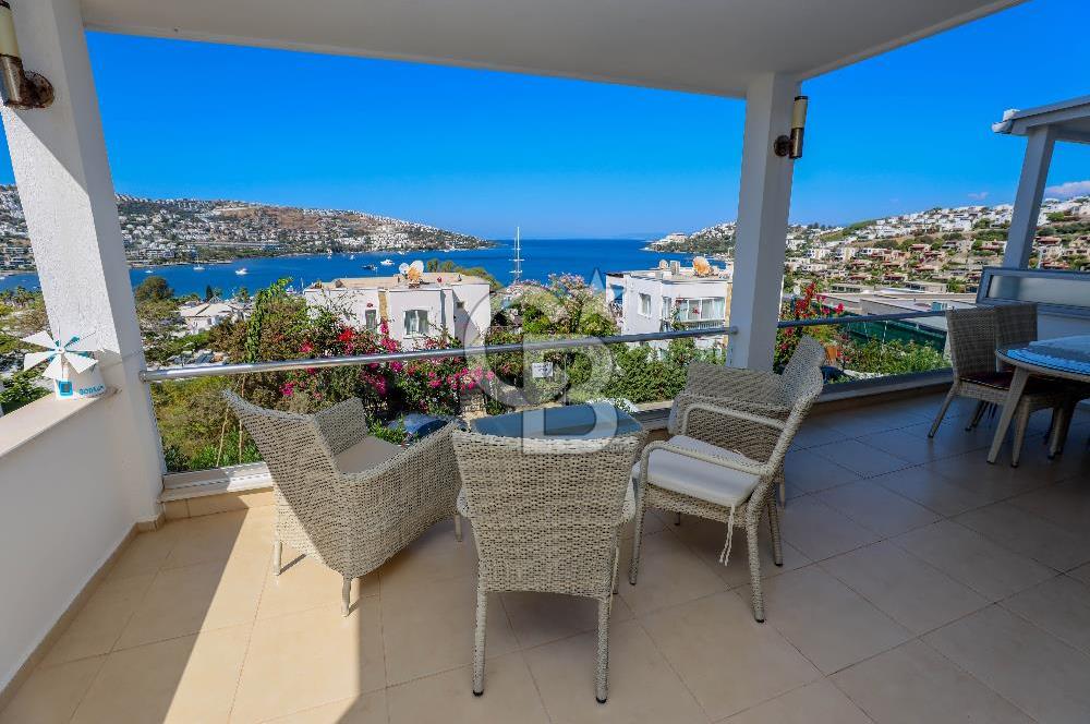 Bodrum Gündoğan Merkezde  Deniz Manzaralı Yenilenmiş 4+2 Tripleks