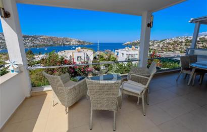 Bodrum Gündoğan Merkezde  Deniz Manzaralı Yenilenmiş 4+2 Tripleks