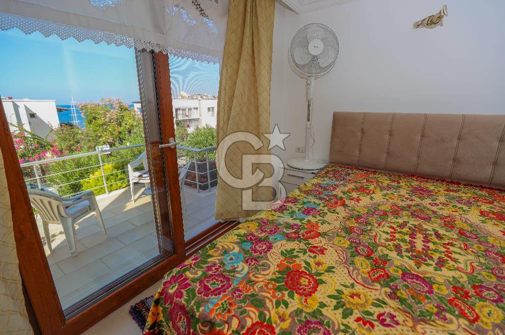 Bodrum Gündoğan Merkezde  Deniz Manzaralı Yenilenmiş 4+2 Tripleks