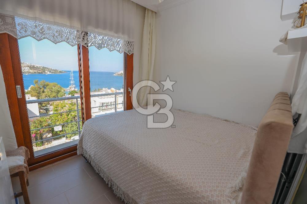 Bodrum Gündoğan Merkezde  Deniz Manzaralı Yenilenmiş 4+2 Tripleks