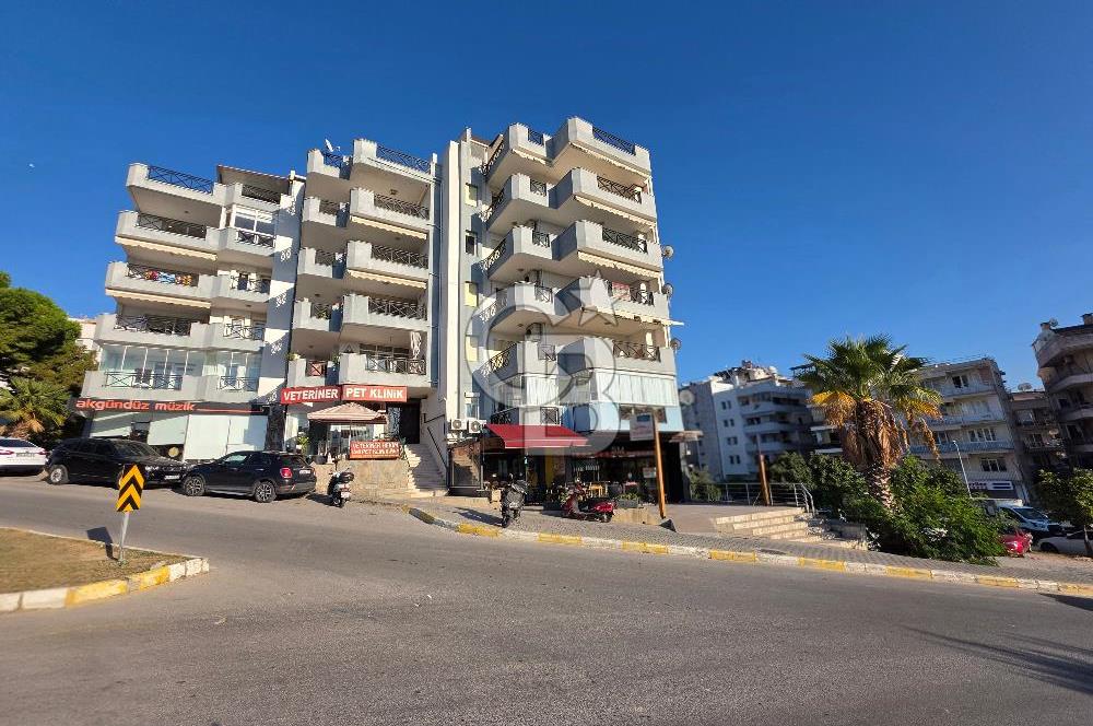 Kuşadası Türkmen'de Yatırımlık Köşe Mağaza