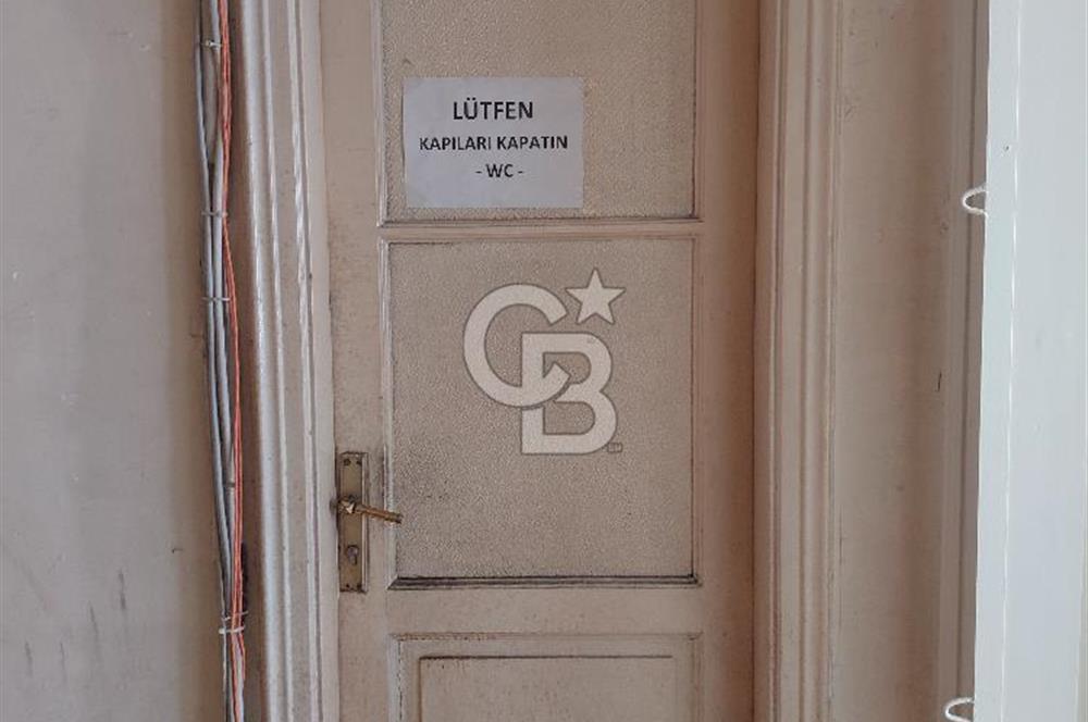 Beyoğlu Şişhanede çok iyi konumda kullanıma hazır 25 m2 1+1  Ofis