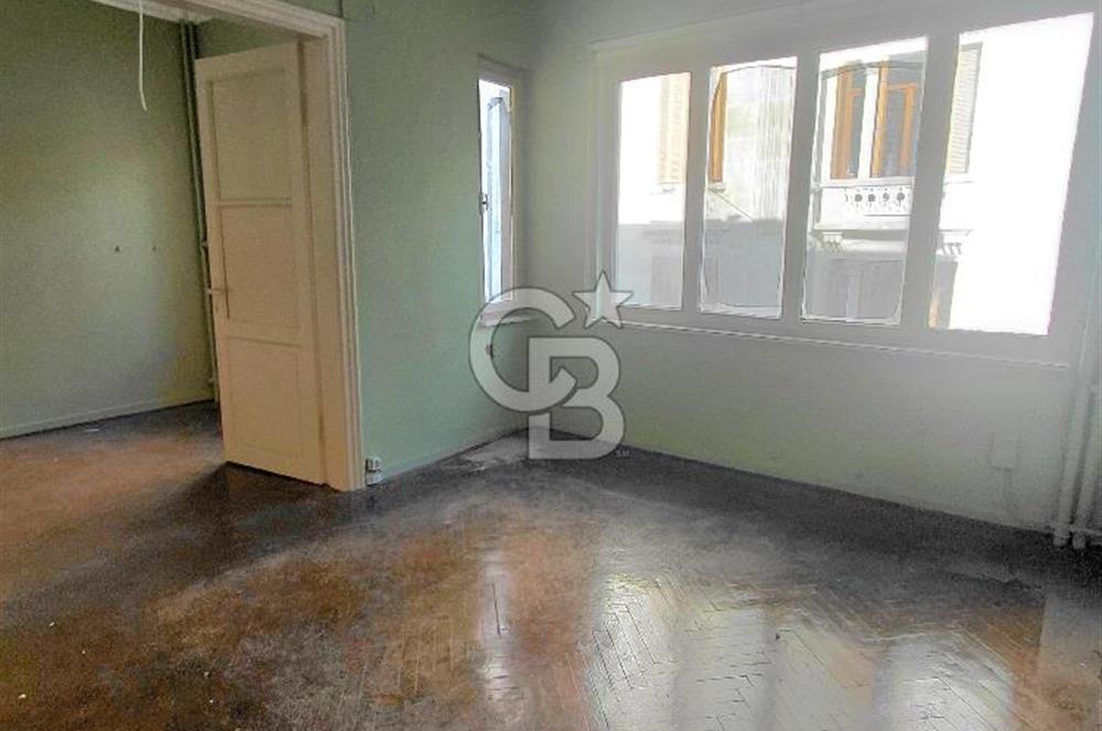 Beyoğlu Şişhanede çok iyi konumda kullanıma hazır 25 m2 1+1  Ofis