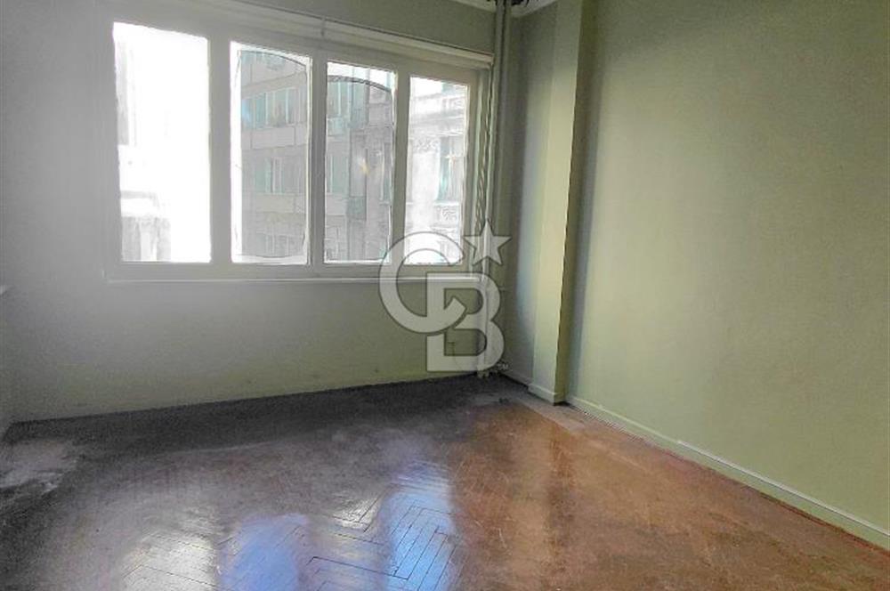 Beyoğlu Şişhanede çok iyi konumda kullanıma hazır 25 m2 1+1  Ofis