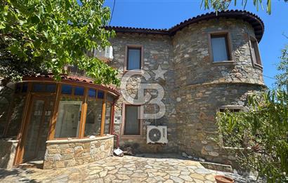 DATÇA EMECİK’TE DENİZ MANZARALI, LOFT MÜŞTEMİLATLI 3+1 VİLLA