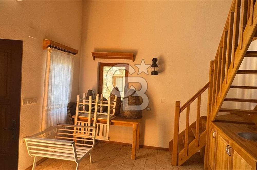 DATÇA EMECİK’TE DENİZ MANZARALI, LOFT MÜŞTEMİLATLI 3+1 VİLLA